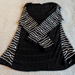 Ball of Cotton Black and White Striped Sparkly Women's Sweater Size Med